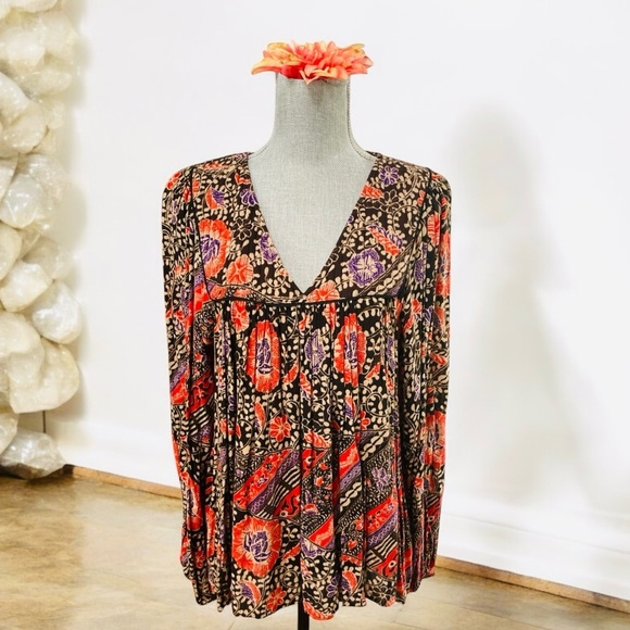Zara Trafaluc Women's Red, Black, Purple and Tan Blouse size L. - Picture 1 of 13
